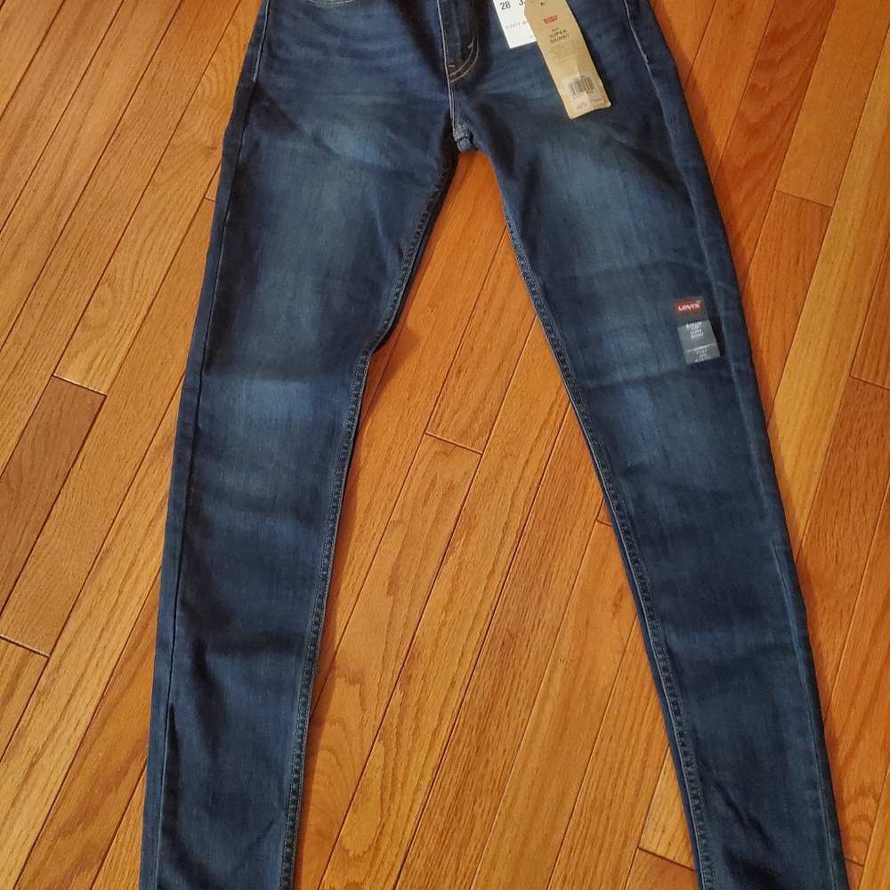 Levis womens jeans